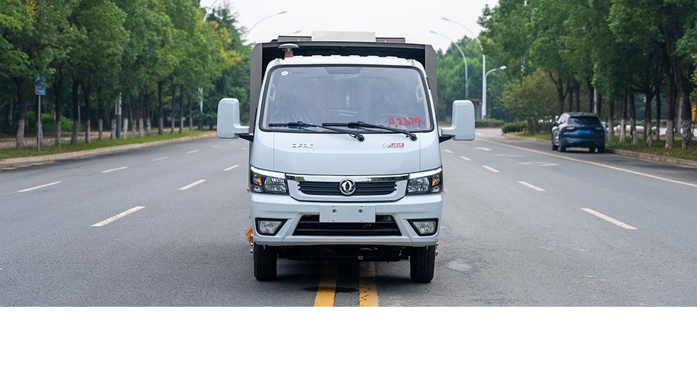途逸后置吸尘车图7